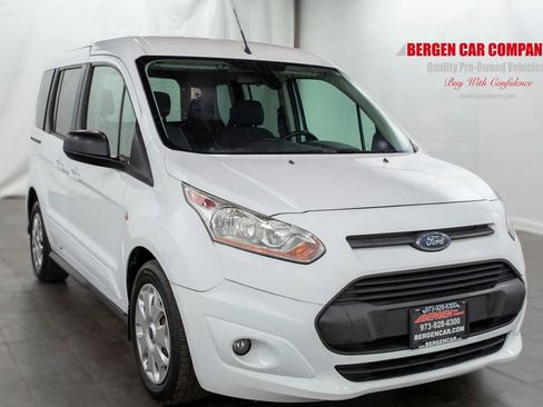 Used 2016 Ford Transit Connect XLT image 1