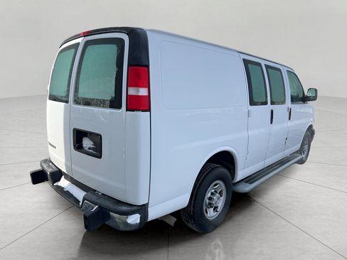 Used 2024 Chevrolet Express 2500 w/ Driver Convenience Package image 8