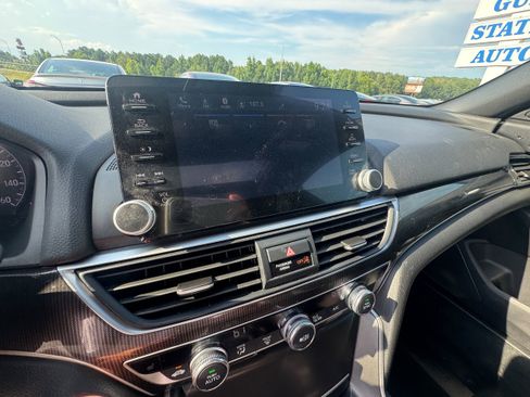 Used 2021 Honda Accord Sport image 19