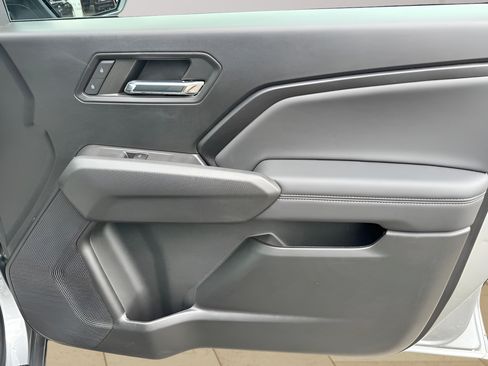 Used 2024 Chevrolet Colorado LT w/ LT Convenience Package II AWD/4WD image 29