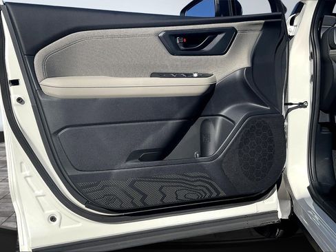 New 2025 Subaru Forester Premium image 20