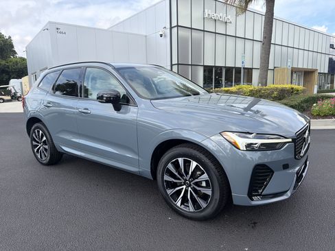 Certified 2024 Volvo XC60 B5 Core AWD/4WD image 25