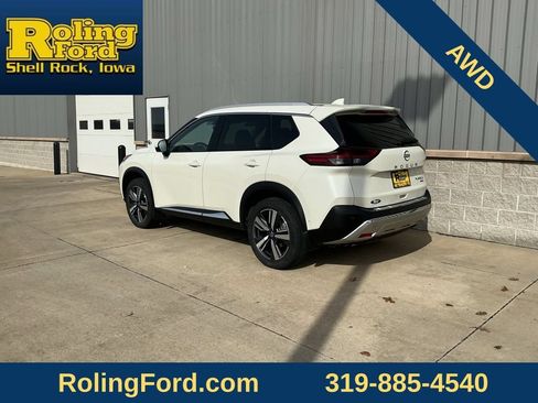 Used 2023 Nissan Rogue Platinum AWD/4WD image 3