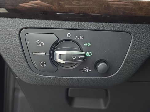 Used 2019 Audi Q5 2.0T Premium Plus w/ Premium Plus Package image 26