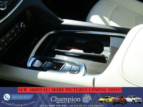 Used 2022 Buick Enclave Premium w/ Experience Buick Package image 20