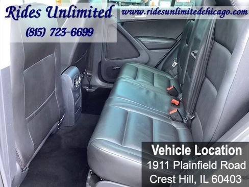 Used 2017 Volkswagen Tiguan SEL FWD image 27
