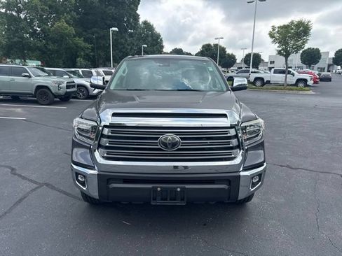 Used 2019 Toyota Tundra Limited w/ Limited Premium Package AWD/4WD image 10