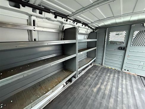 Used 2014 Chevrolet Express 1500 AWD image 21