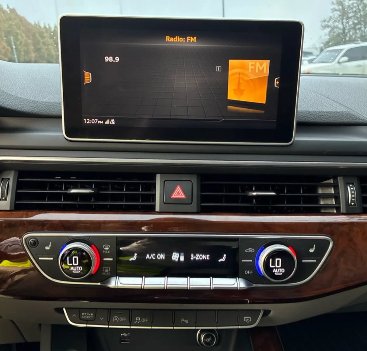 Used 2019 Audi A4 2.0T Premium Plus w/ Premium Plus Package AWD/4WD image 10