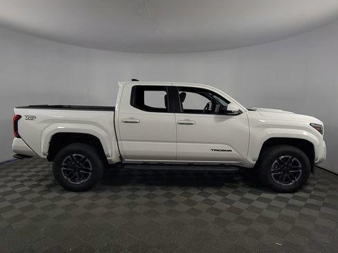 Used 2024 Toyota Tacoma TRD Sport RWD image 10