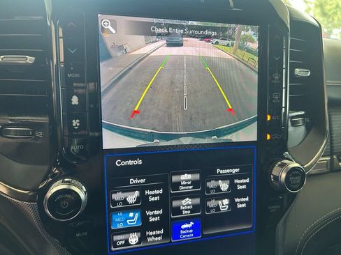 Used 2020 RAM 1500 Limited w/ Body Color Bumper Group RWD image 11
