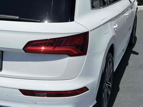 Used 2018 Audi SQ5 Prestige w/ Prestige Package image 65