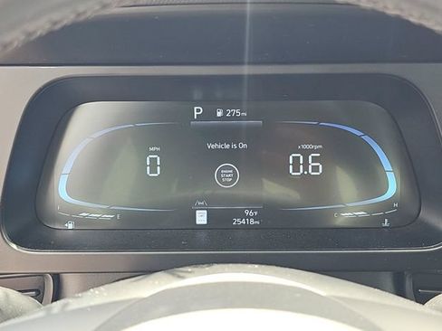 Used 2025 Hyundai Elantra Sport FWD image 6