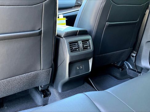 New 2026 Nissan Rogue Platinum AWD/4WD image 18