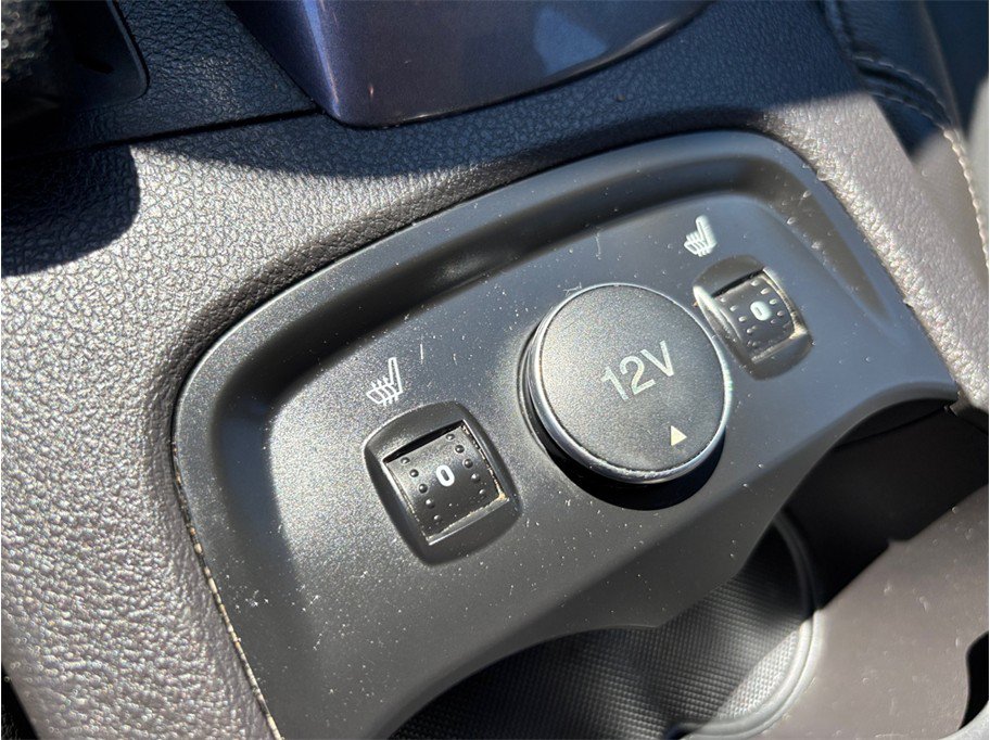 Used 2014 Ford Focus Titanium FWD image 28