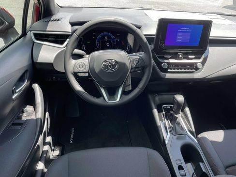 Used 2026 Toyota Corolla SE FWD image 10
