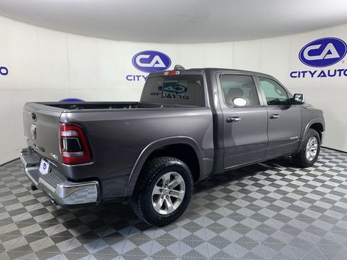 Used 2019 RAM 1500 Laramie AWD/4WD image 3