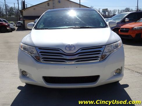 Used 2009 Toyota Venza AWD image 2