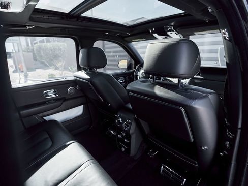 Used 2019 Rolls-Royce Cullinan AWD/4WD image 45