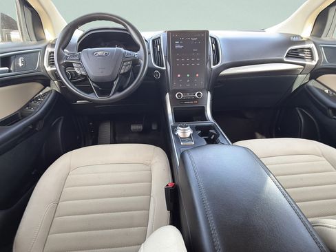 Used 2024 Ford Edge SE w/ Black Appearance Package AWD/4WD image 16