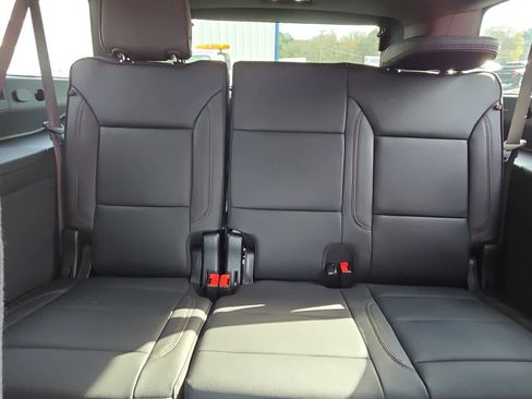 New 2026 Chevrolet Suburban High Country AWD/4WD image 39