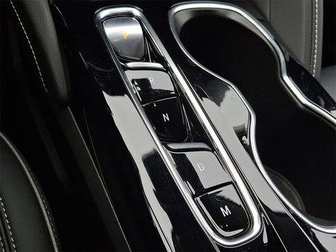 Used 2023 Buick Envision Essence image 14