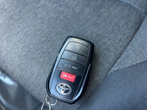 Used 2025 Toyota Camry LE image 22