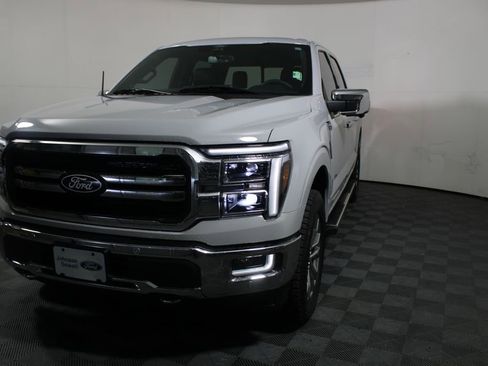 Certified 2024 Ford F150 Lariat w/ FX4 Off-Road Package image 4