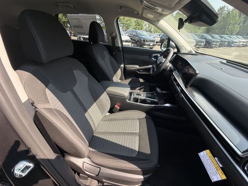 New 2026 Kia Sorento LX FWD image 24