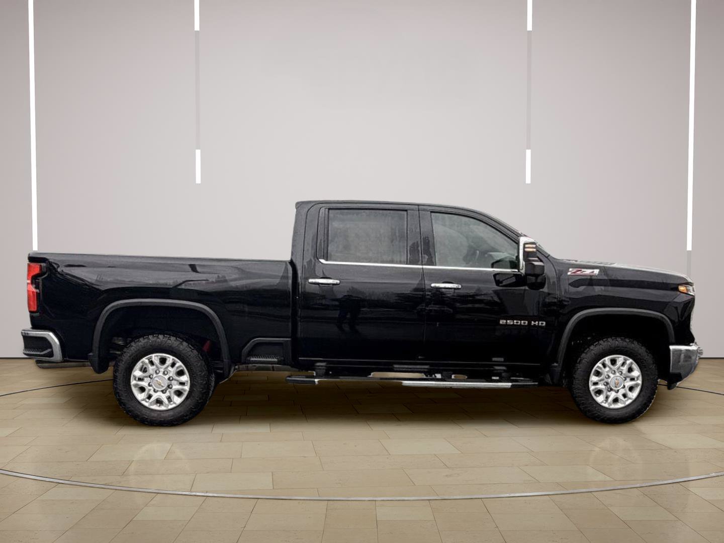 Used 2024 Chevrolet Silverado 2500 LTZ w/ LTZ Plus Package AWD/4WD image 6