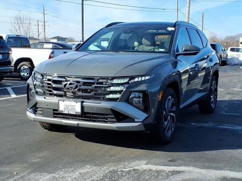 Used 2025 Hyundai Tucson Limited image 2