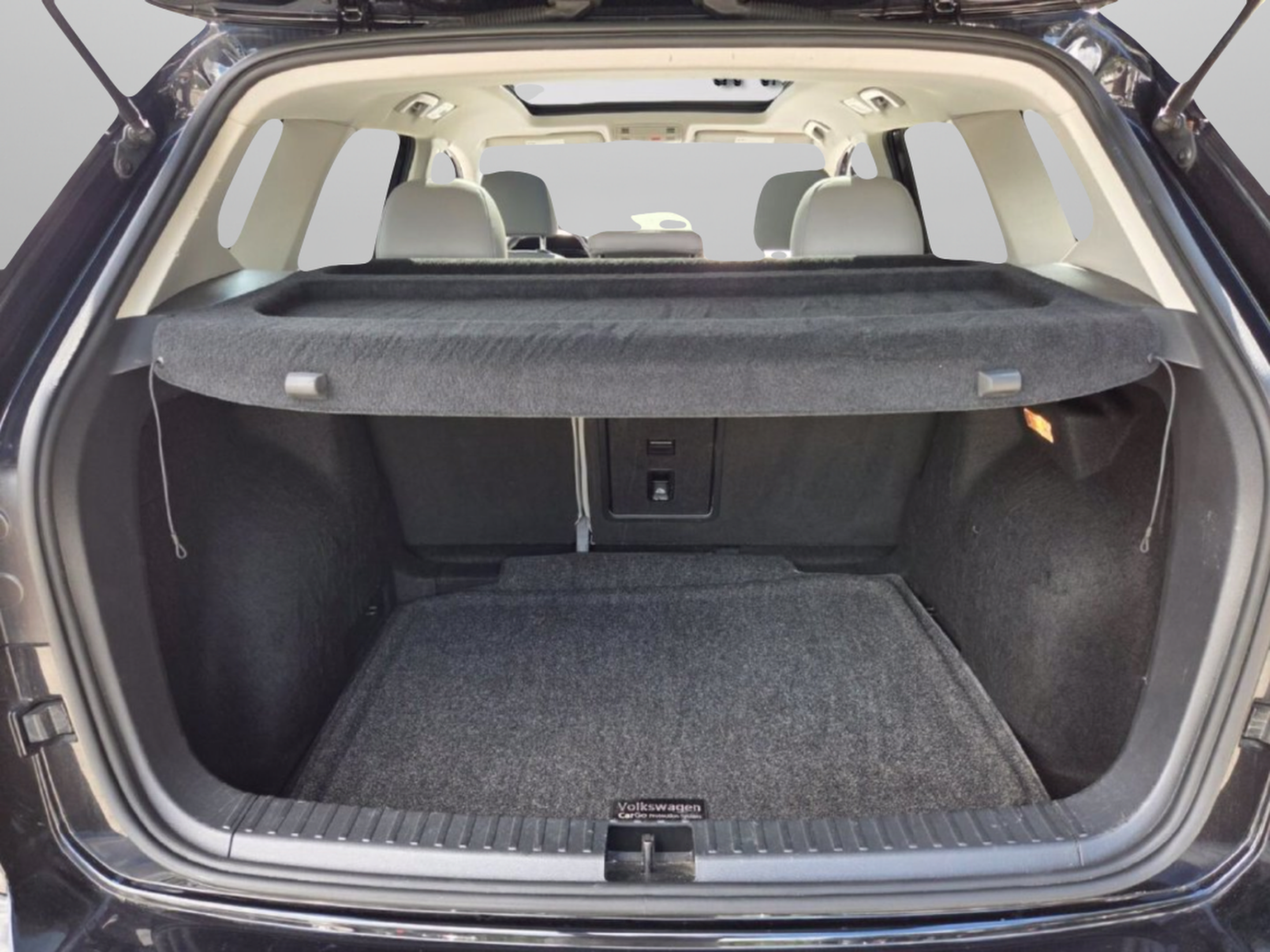 Used 2022 Volkswagen Taos SE w/ Panoramic Sunroof Package FWD image 17
