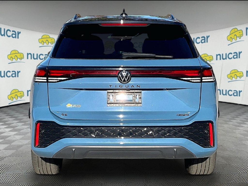 Used 2025 Volkswagen Tiguan SE R-Line AWD/4WD image 5