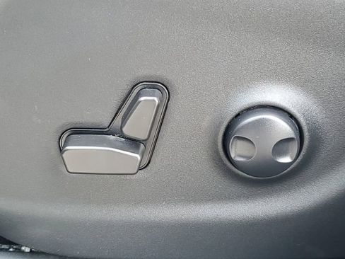 Certified 2022 Jeep Cherokee Trailhawk w/ Trailer Tow Group image 11