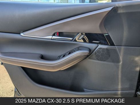Used 2025 MAZDA CX-30 AWD 2.5 S w/ Premium Package image 12