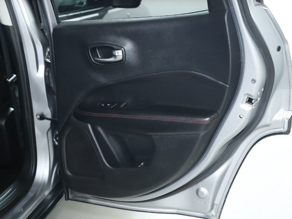 Used 2021 Jeep Compass Trailhawk AWD/4WD image 31