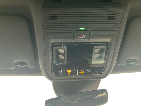 Used 2023 Volkswagen ID.4 Pro image 20