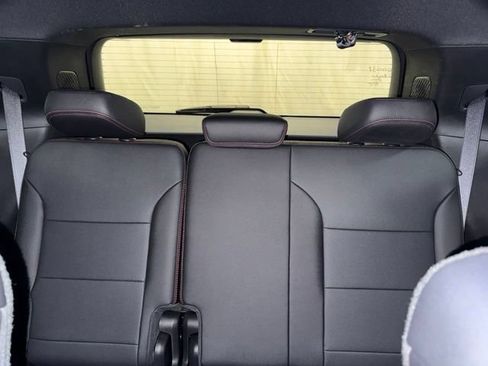 Used 2025 Chevrolet Traverse RS w/ LPO, Floor Liner Package AWD/4WD image 20