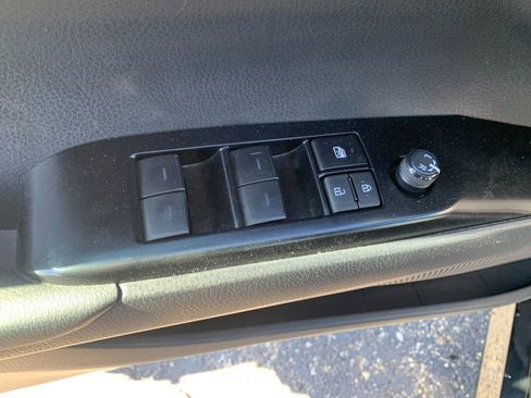 Used 2025 Toyota Camry LE FWD image 13