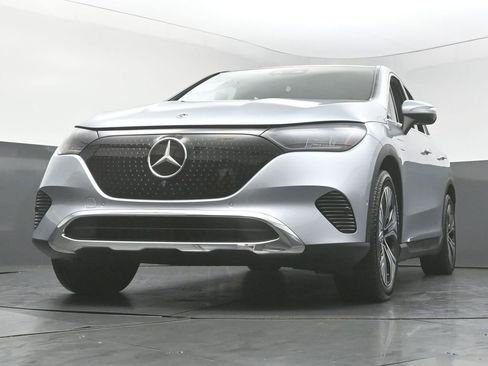 Used 2023 Mercedes-Benz EQE 350+ SUV w/ Exclusive Trim Package image 49