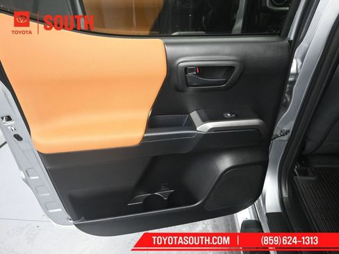 Used 2019 Toyota Tacoma SR5 image 26