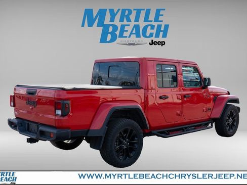 Used 2024 Jeep Gladiator Sport image 6