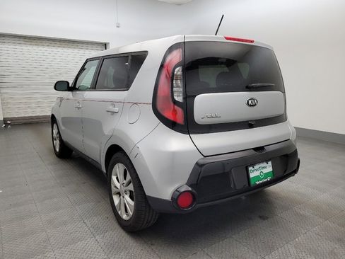 Used 2016 Kia Soul + image 5