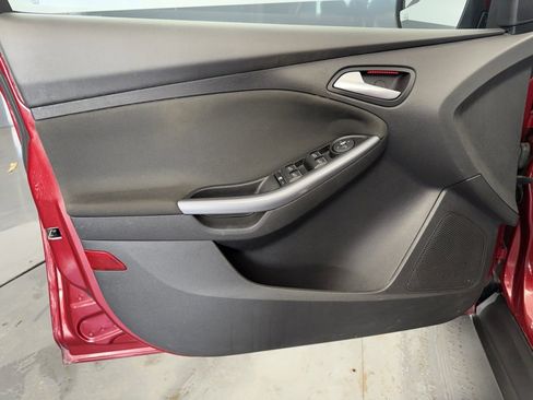 Used 2014 Ford Focus Titanium image 24
