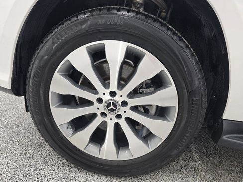 Used 2019 Mercedes-Benz GLS 450 4MATIC image 32