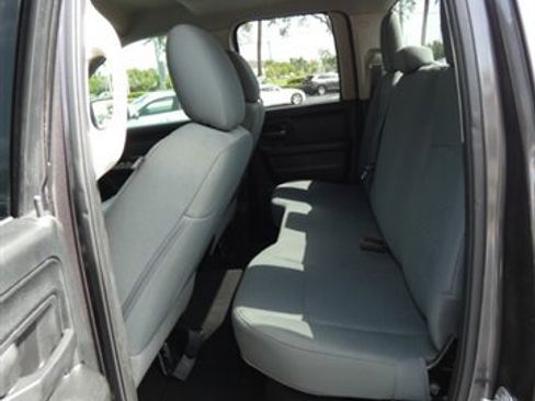 Used 2018 RAM 1500 Express RWD image 42