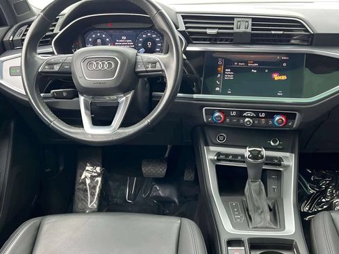 Used 2021 Audi Q3 2.0T Premium w/ Convenience Package AWD/4WD image 9