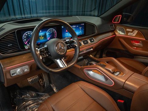 Certified 2024 Mercedes-Benz GLS 450 4MATIC image 17