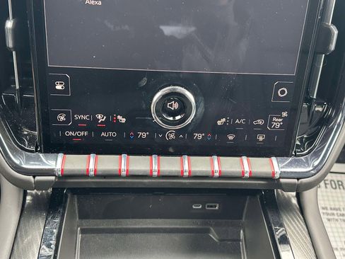 Used 2025 GMC Yukon AT4 w/ LPO, Floor Liner Package image 11