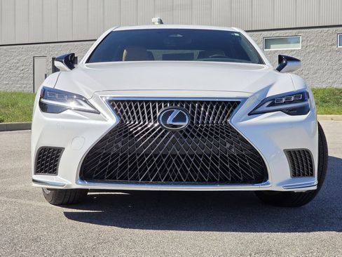 Certified 2024 Lexus LS 500 RWD image 4